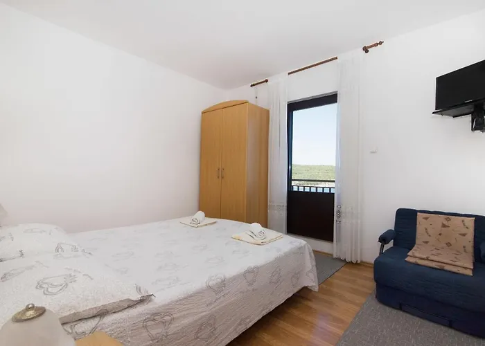 Jaksa Apartmán Vis